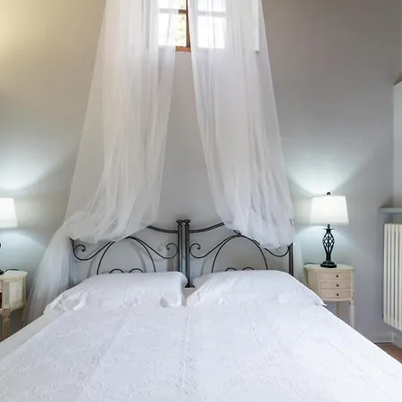 Selene - In Parulia Farm stay Arezzo